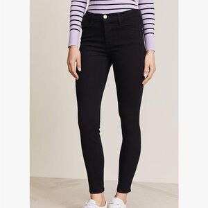FRAME le one skinny jean in black size 1